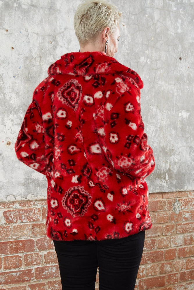 Tilly Red Paisley Faux Fur Coat - Jakke at The Bias Cut